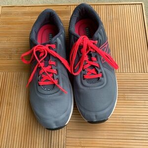 New Balance 707 Gray and Pink Athletic Shoes